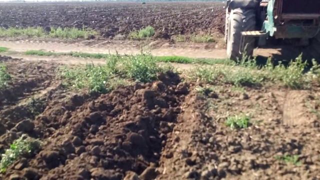 2-Т-150К в пахоте.mp4 смотреть онлайн