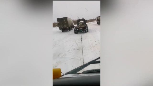 Путешествие по зимнику Усинск с белазом на Оренбург смотреть онлайн