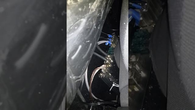 Установка усилителя под сиденье форд фокус 3 смотреть онлайн
