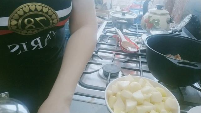 Тушёная картошка с куриной печенью смотреть онлайн