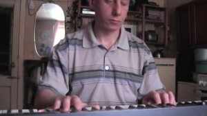 из кф пираты 20 века на синтезаторе