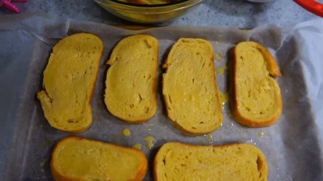 ГРЕНКИ И САЛАТ!  ЗДОРОВЫЙ И БЫСТРЫЙ ЗАВТРАК! ИСПОЛЬЗУЕМ НЕМОЛОКО - ОВСЯНОЕ МОЛОКО FRENCH TOAST SALA