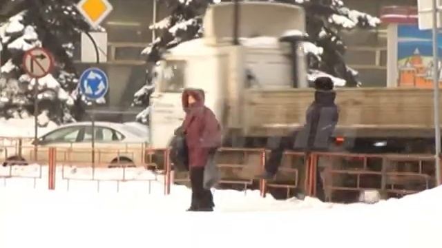 Пешеходны демонстрируют чудеса эквилибристики