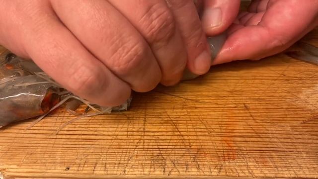 КАК ПОЧИСТИТЬ БОЛЬШИЕ КРЕВЕТКИ