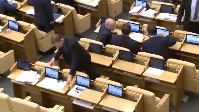 Как принимают законы в РФ