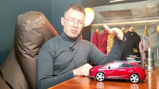 копия реального lexus rx300 в масштабе 1:18