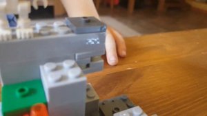 Обзор на лего майнкрафт нападение скелетов на дом стива??????