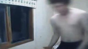 Корейский Геймер Разбивает Окно