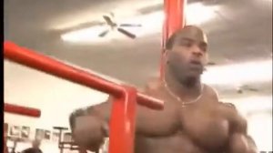 Тренировка руки Культурист Джонни Джексон Bodybuilding with Jhonny Jackson