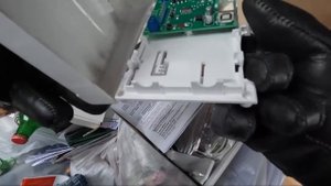 Как я зарабатываю лазая по мусоркам Питера ? Dumpster Diving RUSSIA #22