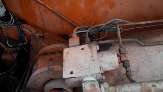Регулировка тормозных клапанов подъёма стрелы,выдвижения и лебёдки