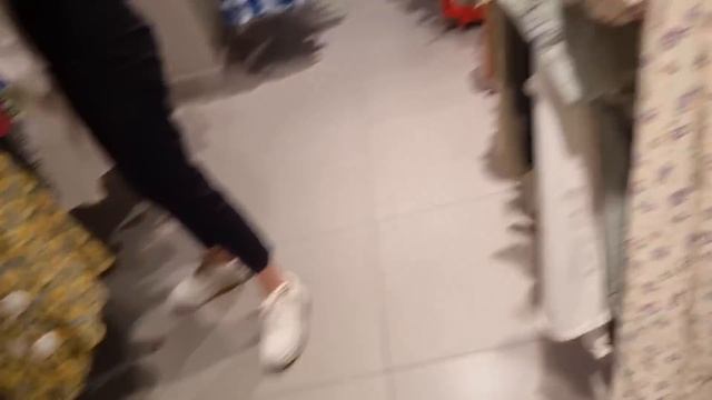 НЕ ЗРЯ ЗАШЛИ В ТОРГОВЫЙ ЦЕНТР/УДАЧНЫЙ ШОППИНГ