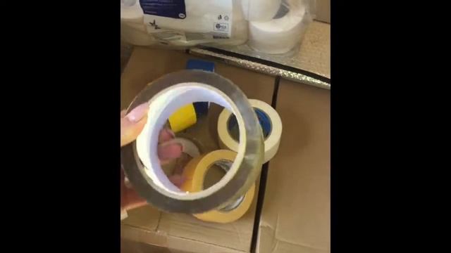 Клейкая лента скотч