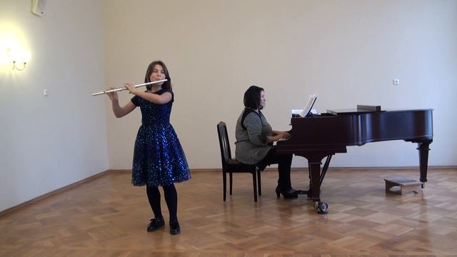 Veronika Nesterova - Вальс (А.Глазунов) смотреть онлайн