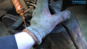 Замена ремкомплекта суппорта и свечей зажигания в БМВ Е46 M43B19 [caliper repair kit BMW E46]