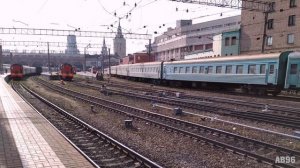 Электровоз ЧС2к с пассажирским поездом на Казанском вокзале