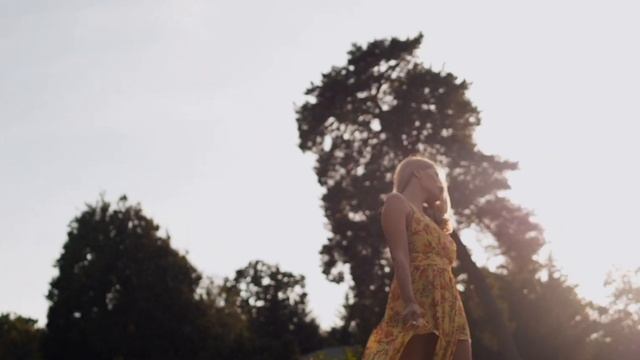 PANASONIC LEICA 25MM 1.4 | OLYMPUS EM10 MARK iii | ND HOYA VARIABLE DENSITY смотреть онлайн