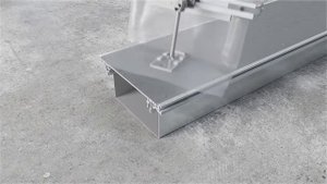 Напольный кабель-канал по стяжку