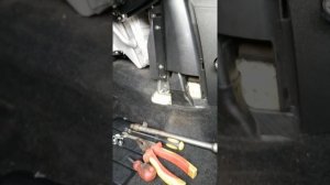 Как заменить электродвигатель отопителя салона Nissan х-трейл Т31 (часть 2)
