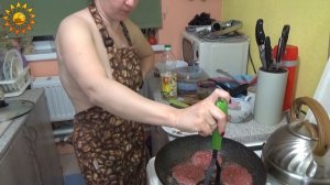 American hamburger. How to make a hamburger. Mila Naturist.