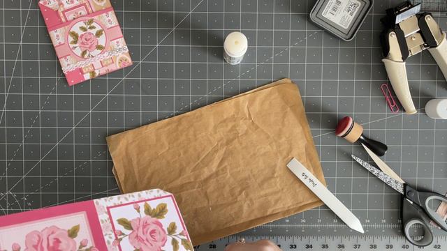 Scrapbook paper tag pockets, 8”x8” and 6”x6”. Craft and Chat смотреть онлайн