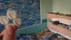 как повесить гирлянду на стену? и закрепить стол в гирлянду.