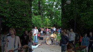 Уличные музыканты Санкт-Петербурга - "Банда лучшие друзья". Ударник- огонь!🔥🤘