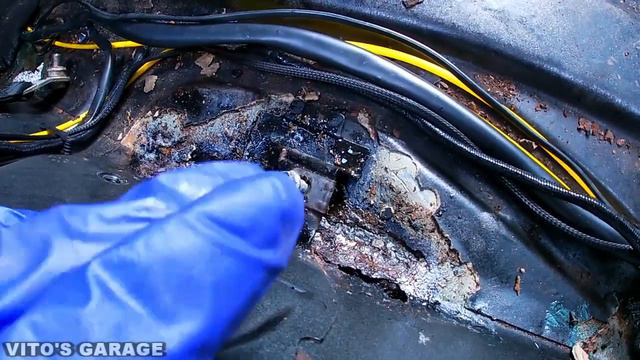 Mercedes W126 Restoration Ep3- How to Fix and Protect Rusty Floors FOREVER! Center Console & Carpet смотреть онлайн