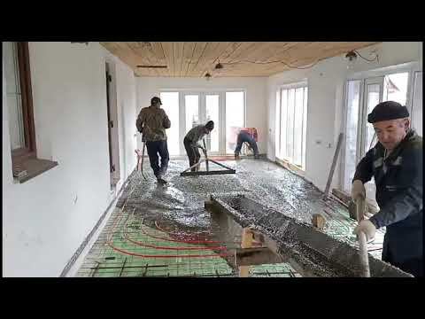 Заливаем полы бетоном в гараже с помощью мигрантов. смотреть онлайн