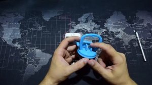 Распаковка C АЛИЭКСПРЕСС вакуумная присоска для снятие дисплея и губки для очистки жала паяльника