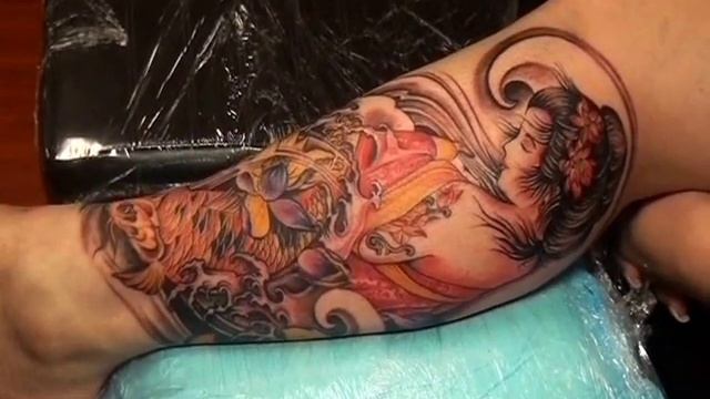 COLORFUL GEISHA TATTOO.wmv смотреть онлайн