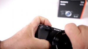 SONY ALPHA A6300 TUTORIAL | Full Frame or Crop Sensor Camera?