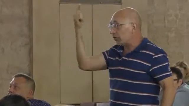 На перекрестке в Малой дубне исчезнет светофор смотреть онлайн