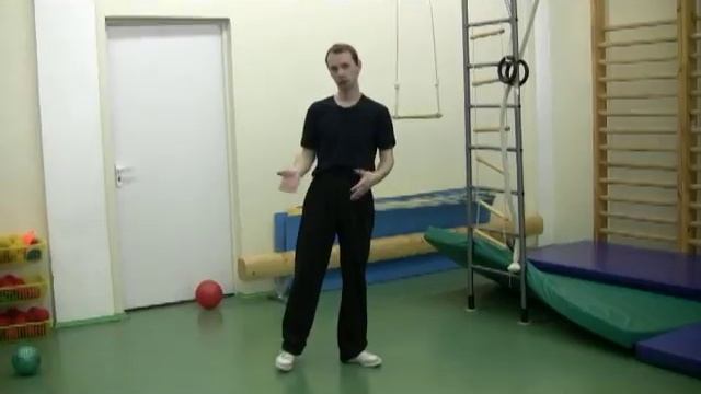 Злобная белка - подвижная игра с мячами и лазаньем смотреть онлайн