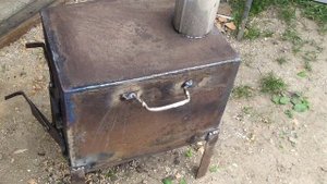 Мини печь буржуйка из того, что было в гараже.