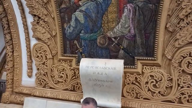 Не большая прогулка по Московскому метро . смотреть онлайн