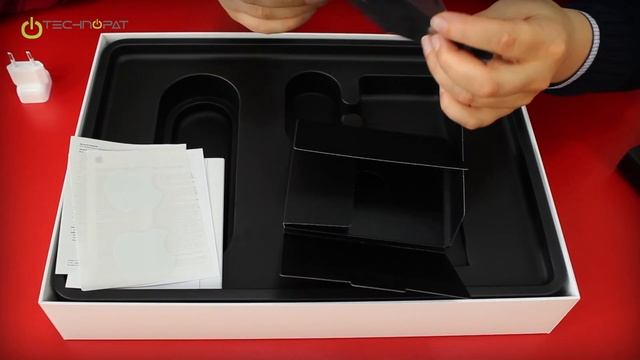 MacBook Pro 15 Retina Kutudan Çıkıyor