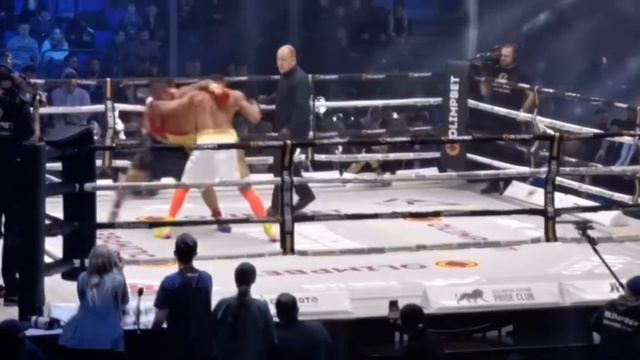 Гаджи автомат vs Слашинин лысый пряник обокрал гаджи !