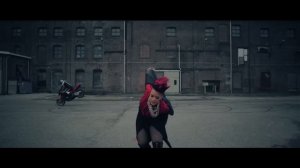 Eva Simons - Bludfire (ft Sidney Samson) official video