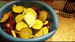 Баклажаны в аджике