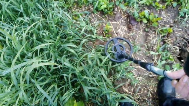 Ищу черный металл в поле смотреть онлайн