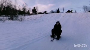 Бабка детство вспомнила, накаталааась