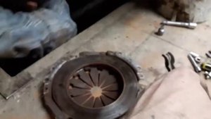 ЛАДА ГРАНТА ЗАМЕНА СЦЕПЛЕНИЯ.КАЛАМБУР ОТДЫХАЕТ !!