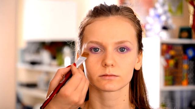 Топ-5 худших теней для голубых глаз смотреть онлайн