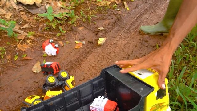 Truck Rumble - PLAY TRUCK ON ROCK ROADS !!!! смотреть онлайн