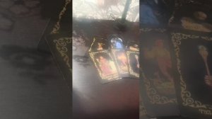 что он думает обо мне?в эту минуту