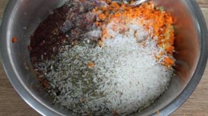 Перец фаршированный говяжьей печенью, рисом и корнеплодами