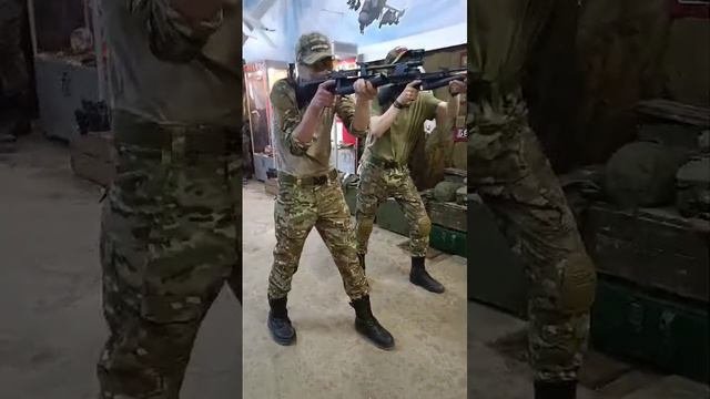 Тактическа стойка