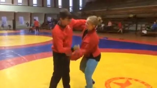 Подхват под одну ногу смотреть онлайн