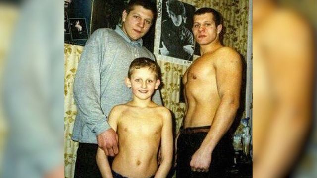 "Брат-3": Иван Емельяненко дебютирует в ММА